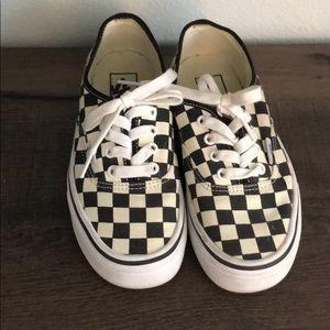 Checkerboard lace-up authentic Vans